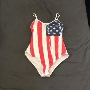 💥3/$22 American Flag Bodysuit XS